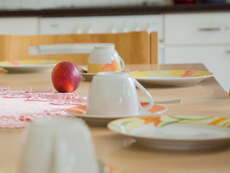 gedeckter Tisch - Immanuel Therapiezentrum Bad Liebenstein gedeckter Tisch - Immanuel Therapiezentrum Bad Liebenstein